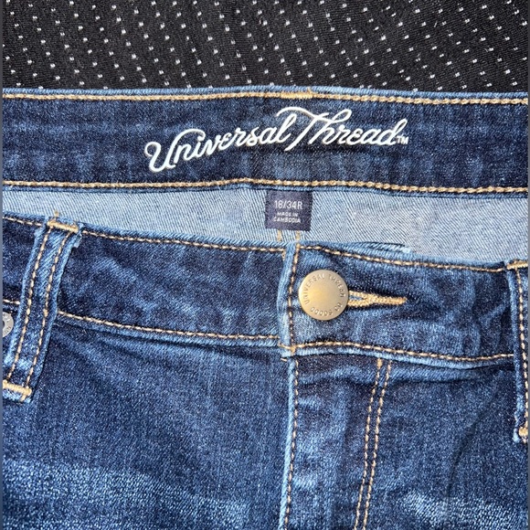 Universal Thread Jeans - Picture 2 of 2
